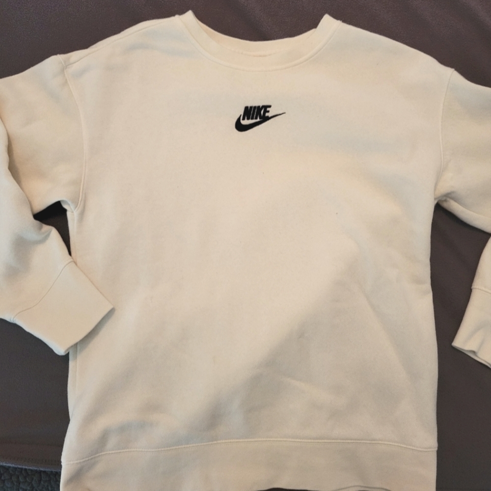 YOUTH Nike Sweatshirt